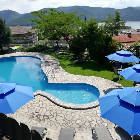 Trifon Zarezan Family Hotel