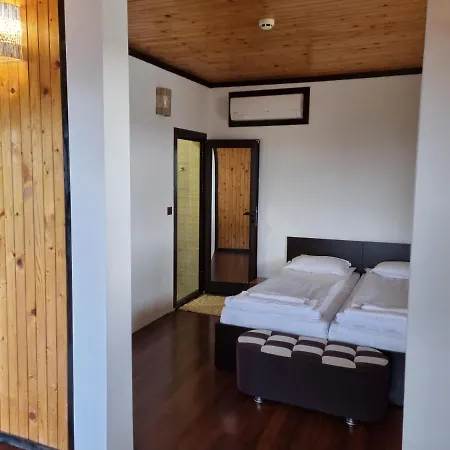 Hotel Trifon Zarezan Family Glavatartsi