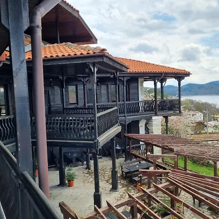 Trifon Zarezan Family 3* Главатарци