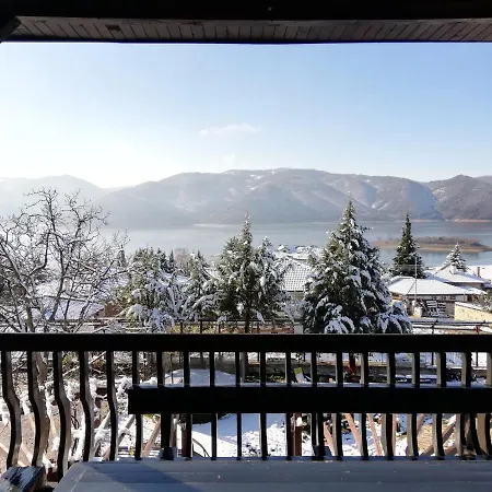 Trifon Zarezan Family Hotel 3*