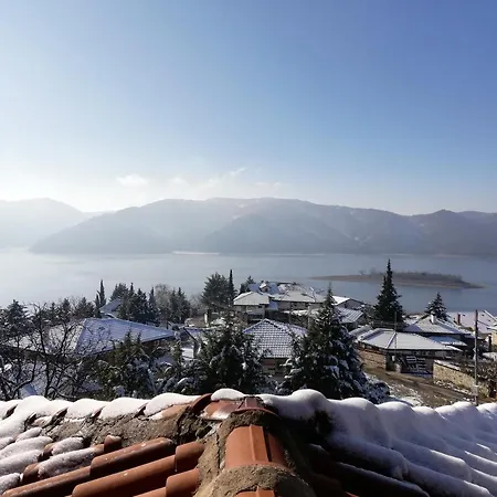 Trifon Zarezan Family Hotel 3*